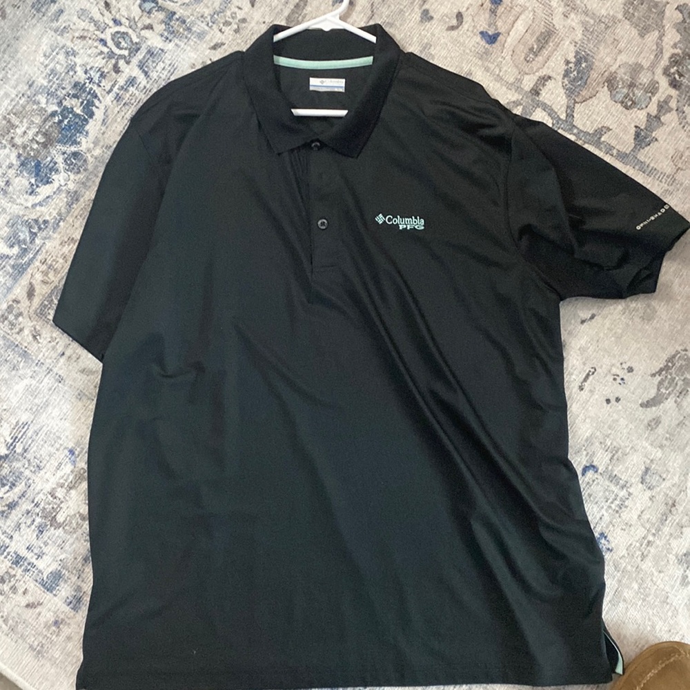 Men’s Columbia PFG polo shirt. Black. Size large.